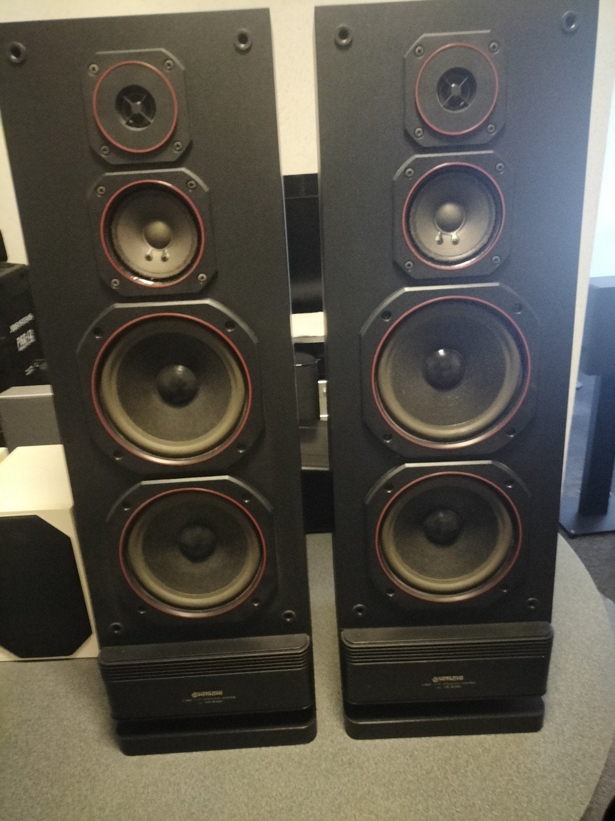 set hitachi e-450, Stereo speakers, Refurbished, 60 tot 120 watt, Ophalen