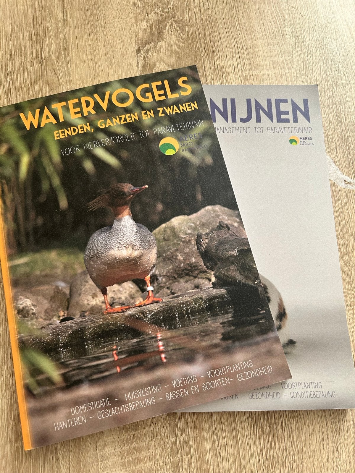 Boeken Watervogels en Konijnen - Dierverzorging, Boeken, Ophalen of Verzenden, Zo goed als nieuw, Konijnen of Knaagdieren