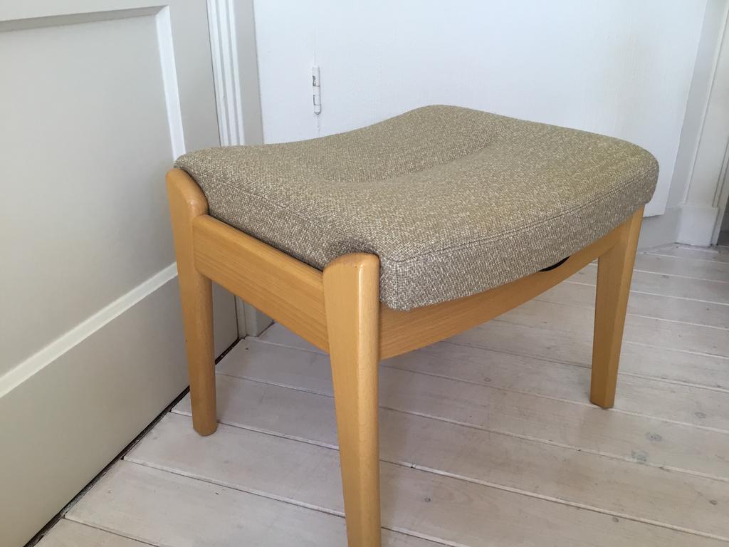 Deens design Farstrup voetenbank, hocker, Ottoman., Ophalen of Verzenden, Zo goed als nieuw, Rechthoekig