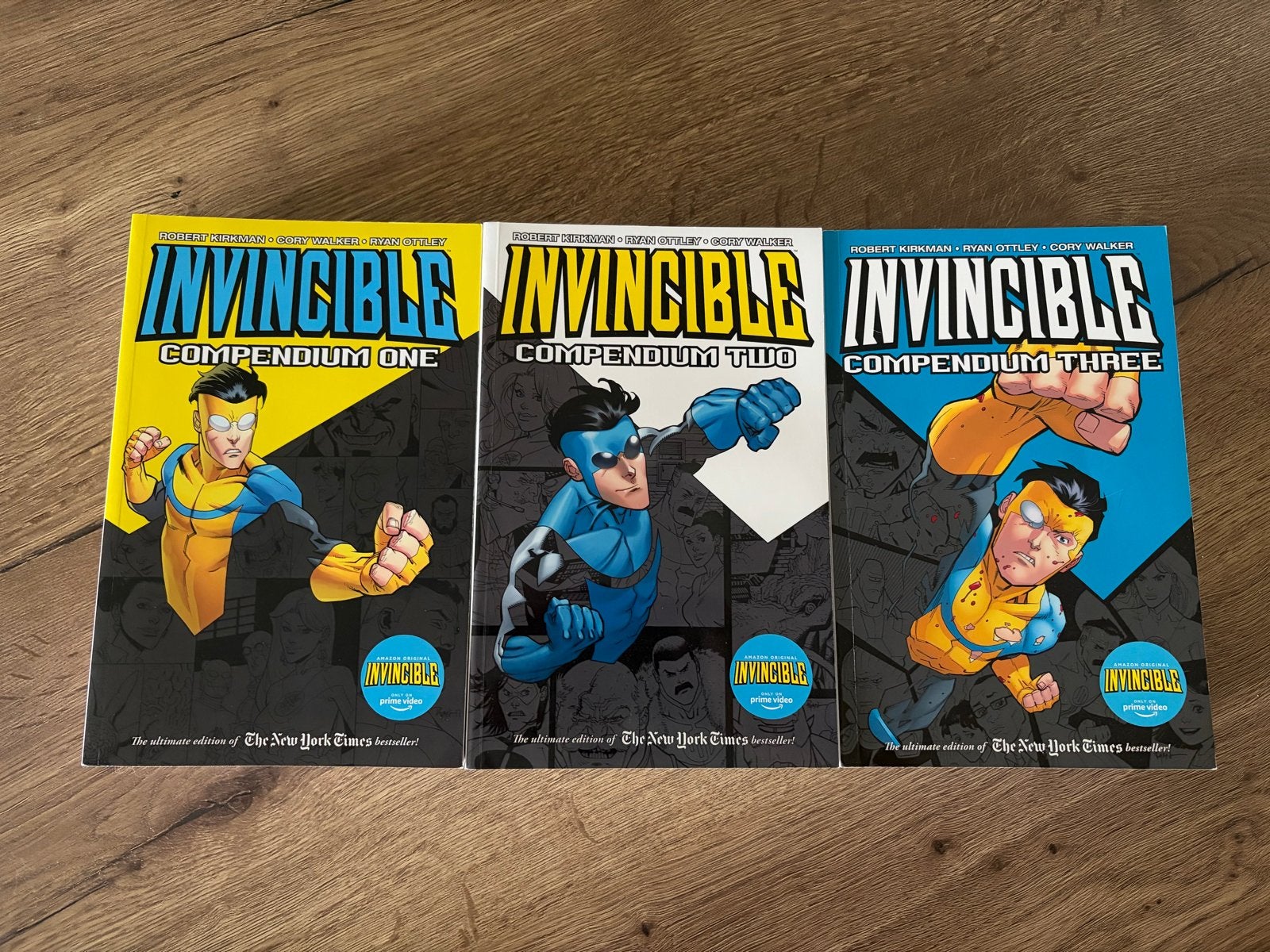 Invincible Compendium 1, 2 en 3 - Complete serie, Boeken, Strips | Comics, Zo goed als nieuw, Complete serie of reeks, Amerika