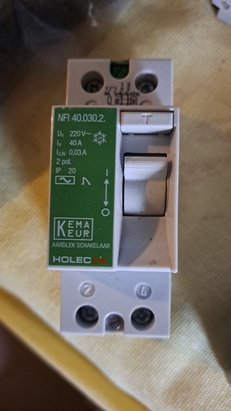 Holec Aardlekschakelaar NFI 40.030.2. - 220V, 40A, Hobby en Vrije tijd, Ophalen of Verzenden