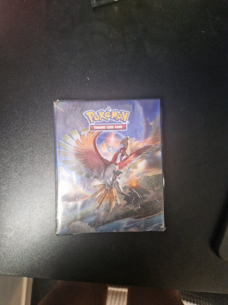 Pokémon Boek incl. Charizard (2016), Hobby en Vrije tijd, Verzamelkaartspellen | Pokémon, Ophalen of Verzenden, Nieuw, Boek of Catalogus