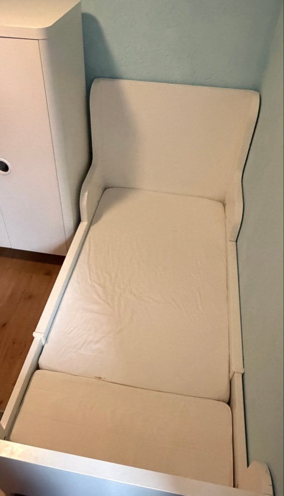 Ikea meegroei bed - Wit houten kinderbed, Ophalen, Eenpersoons, Wit, 190 cm of minder