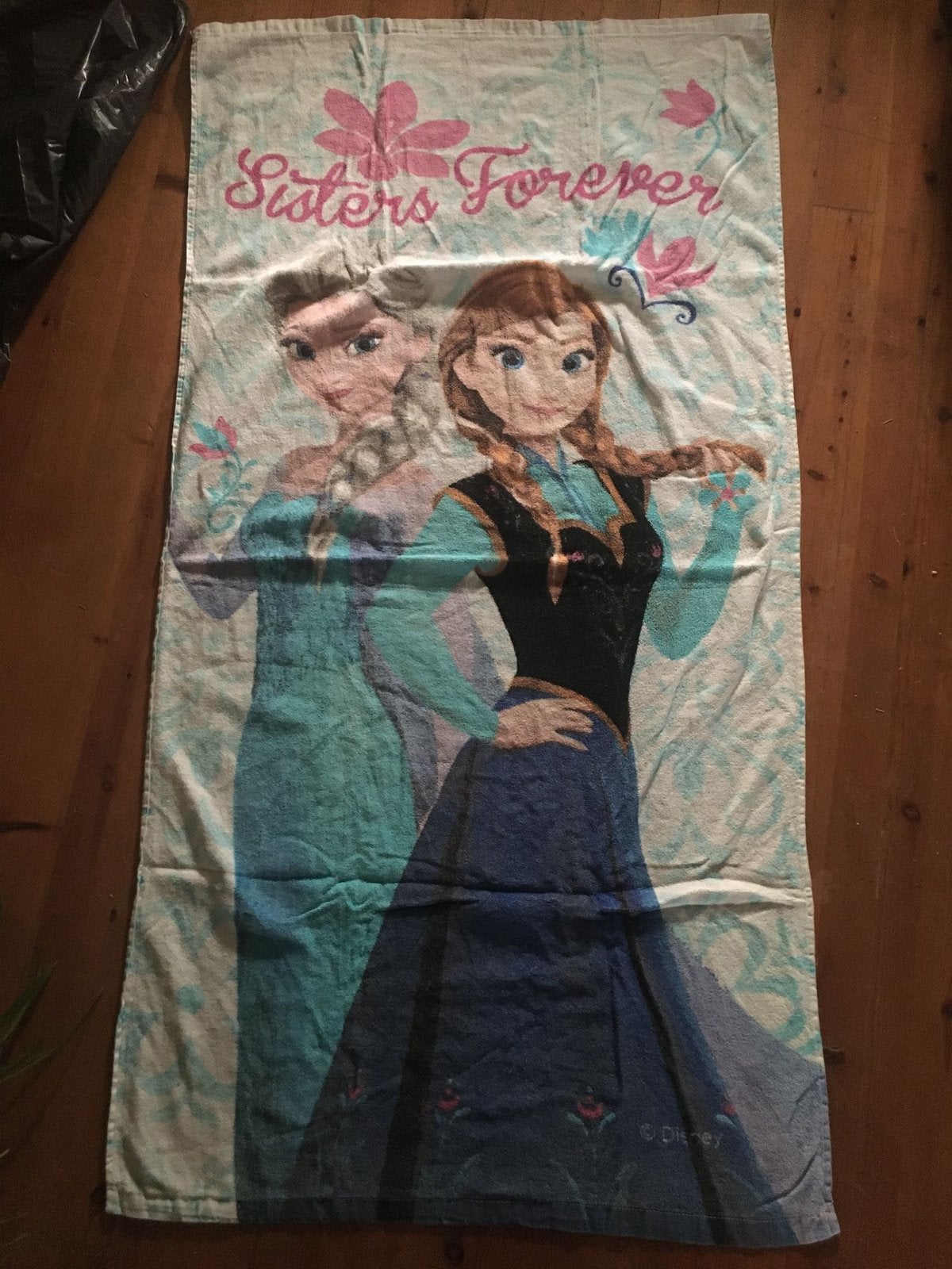 Disney frozen elsa en anna strandlaken te koop. Badhanddoek, Ophalen of Verzenden, Zo goed als nieuw