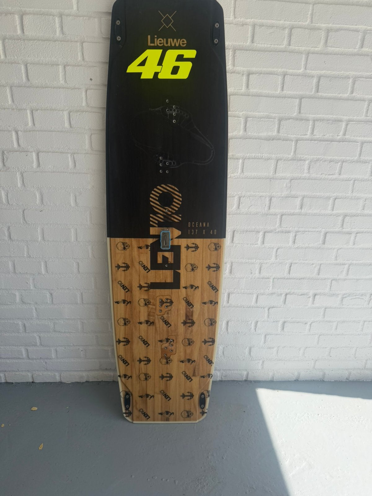 Lieuwe oceana 137x40 kiteboard, Twintip, Ophalen, Zo goed als nieuw, 4 m² of minder