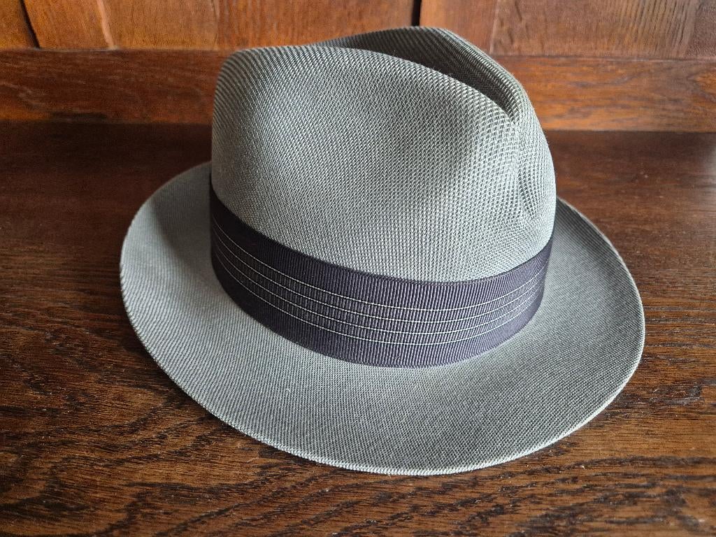 Hoed, beige, met bruine band, maat waarschijnlijk 53. (029), Ophalen of Verzenden, Gedragen, 57 cm (M, 7⅛ inch) of minder, Hoed
