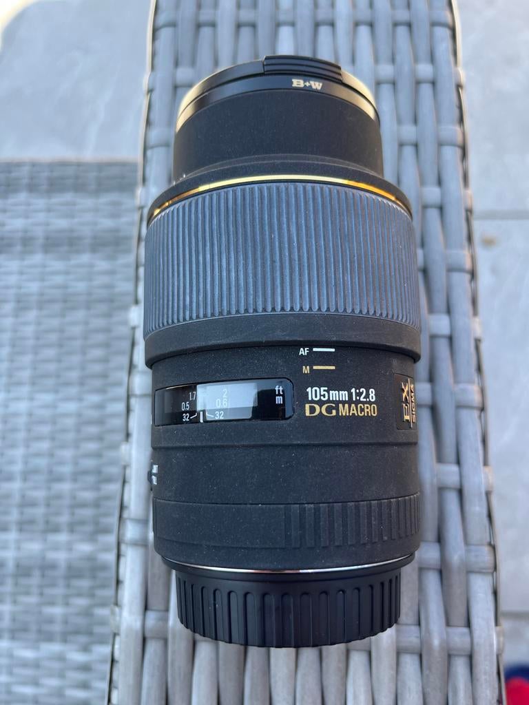 Sigma 105mm F2.8 DG MACRO lens voor Canon, Ophalen, Zo goed als nieuw, Macrolens
