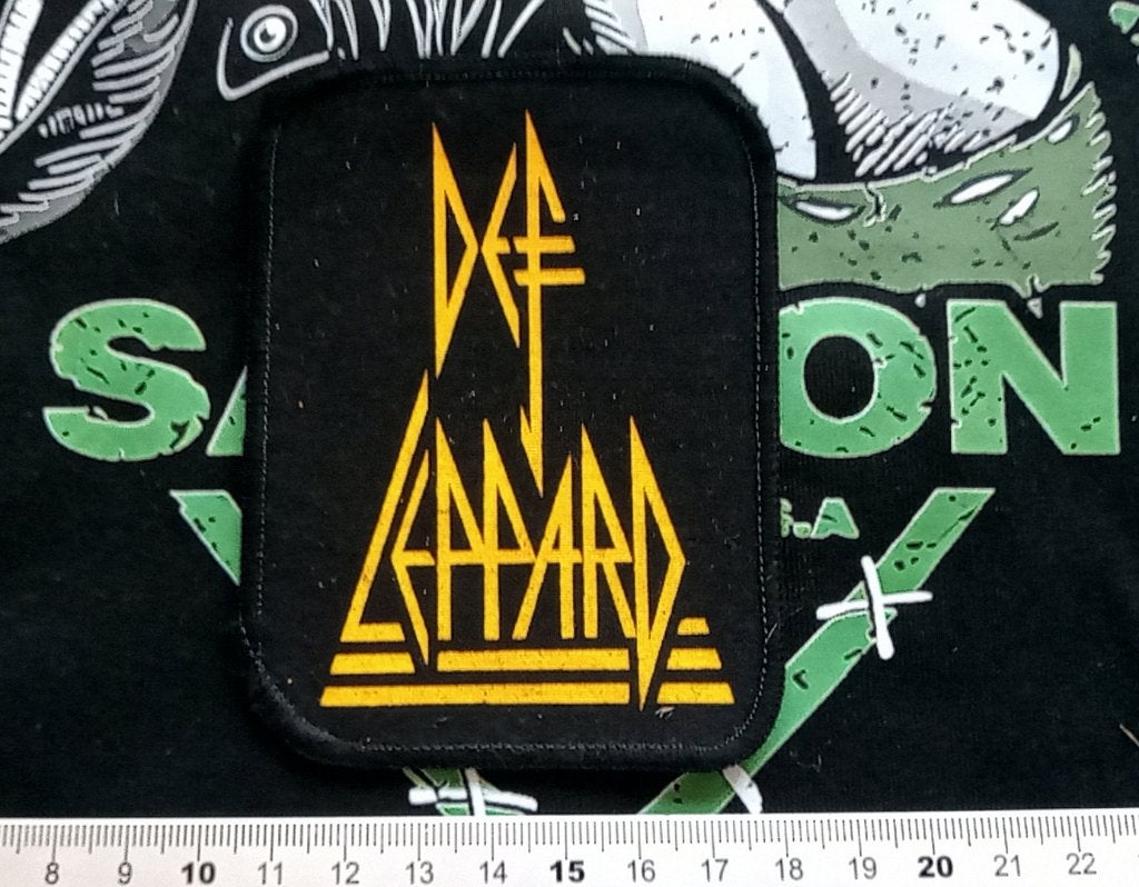 Def Leppard  leuke  80's vintage logo patch d22, Verzenden, Zo goed als nieuw, Foto of Kaart