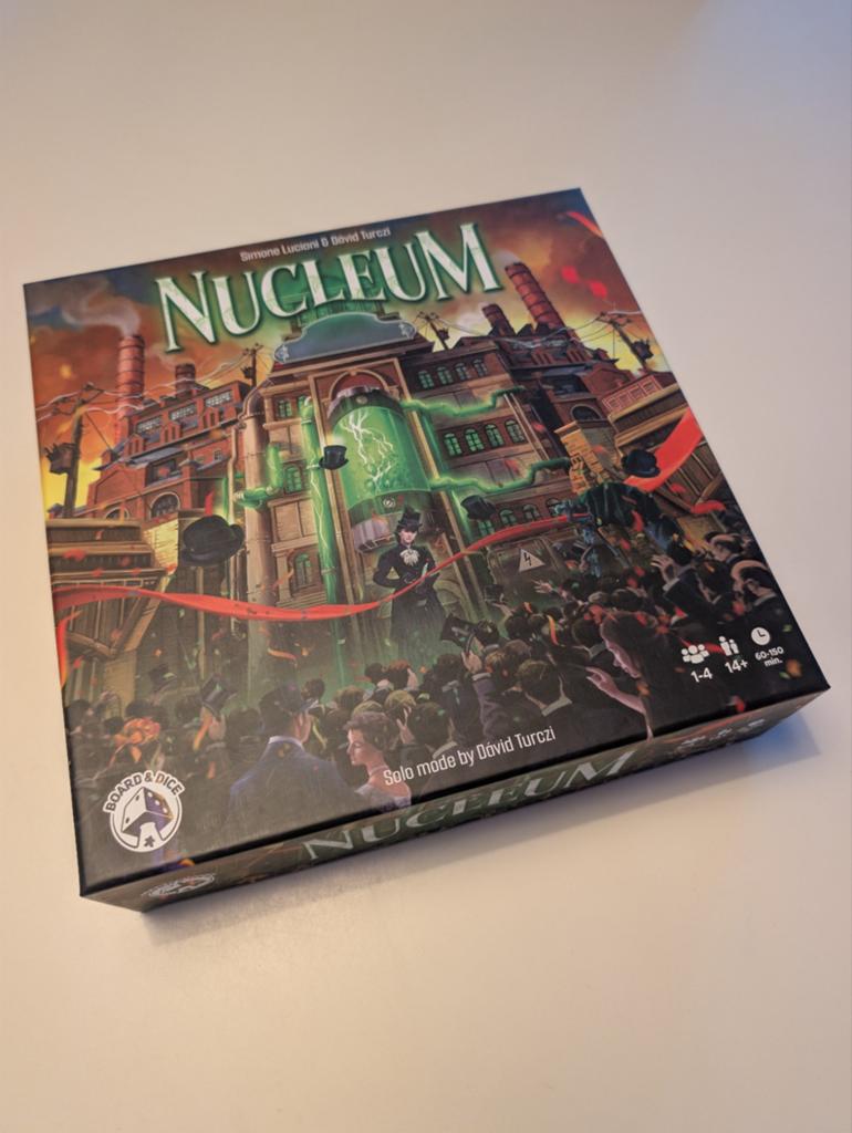 Nucleum, Ophalen of Verzenden, Zo goed als nieuw