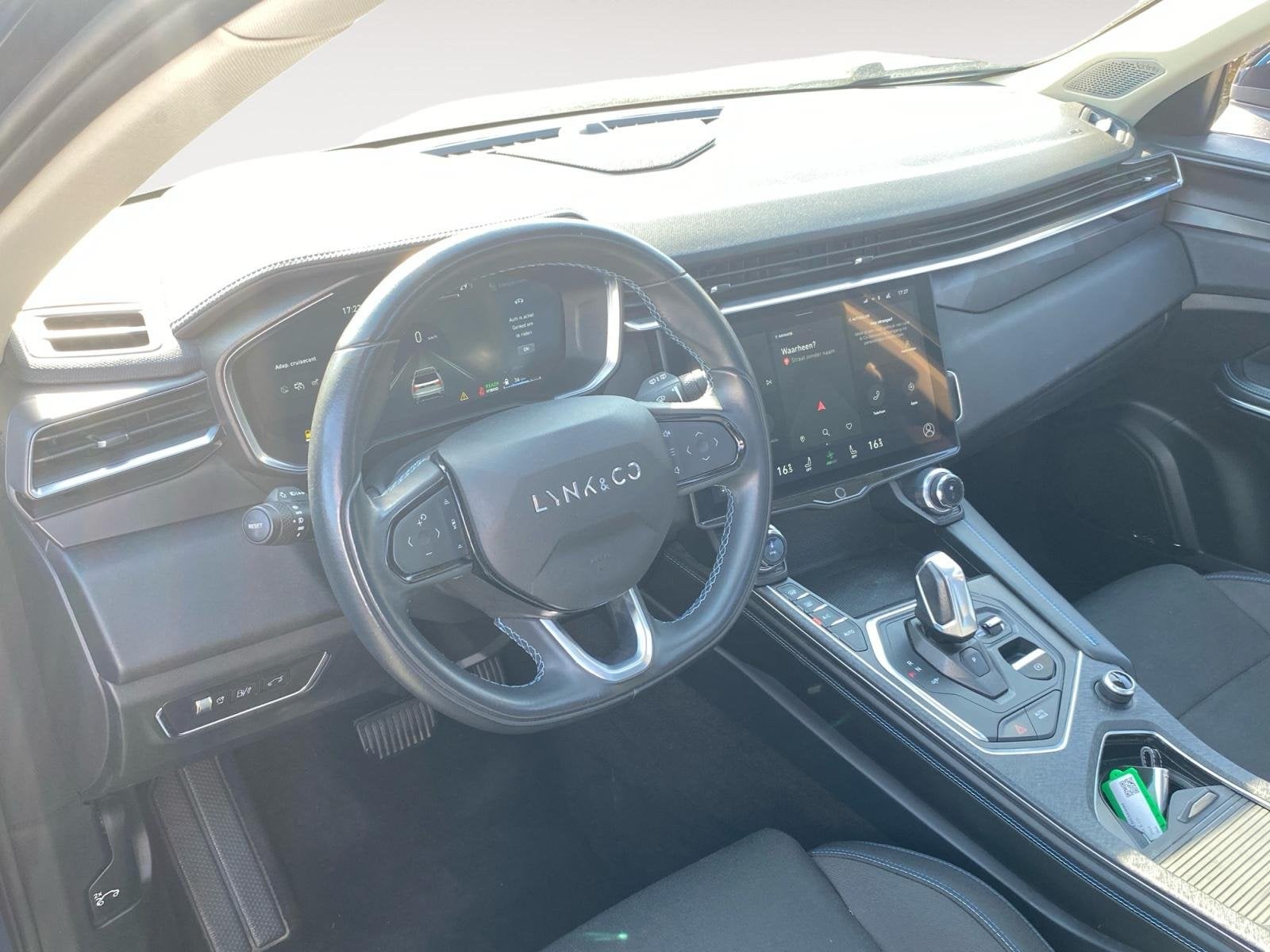 Lynk & Co 01 1.5 PHEV 260pk Tot 70km elektrisch | Panodak |, Auto's, 12 maanden, Stof, Blauw, Plug-in hybride