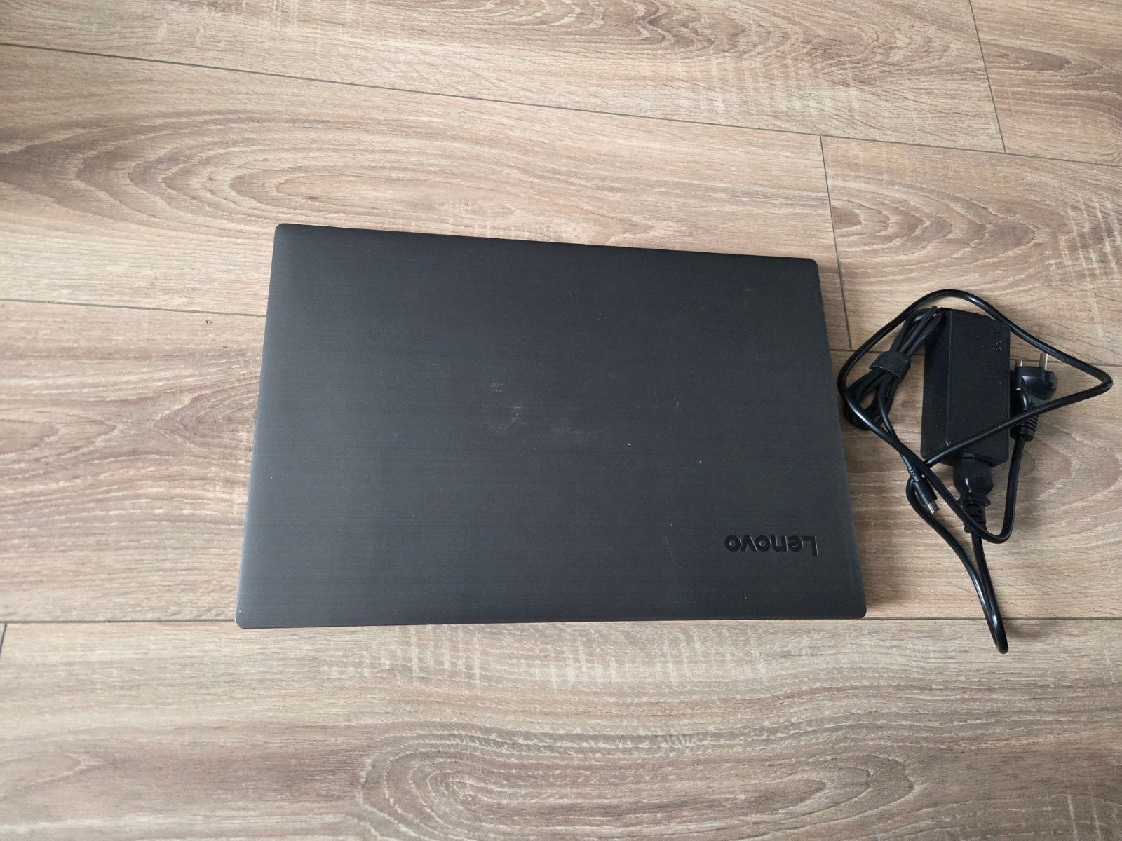 AANGEBODEN LENOVO V330-15IKB I7 8550U 20GB RAM 250GB SSD, Ophalen of Verzenden, 14 inch, 2 tot 3 Ghz, SSD