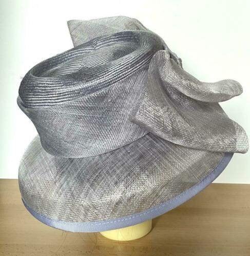 Frank Usher design hoed maat 56, Ophalen of Verzenden, Zo goed als nieuw, 56 of 57 cm (M, 7 of 7⅛ inch), Hoed