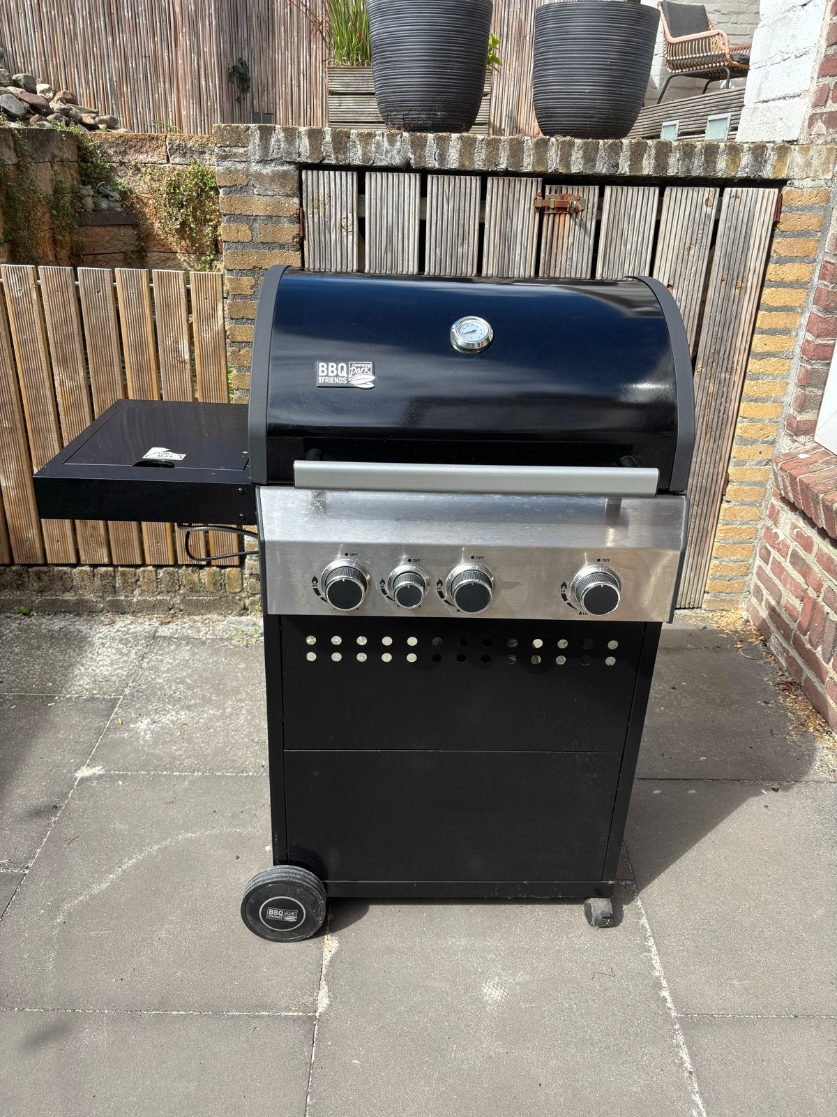 BBQ Central Park and Friends gasbarbecue met zijbrander, Tuin en Terras, Ophalen, Zo goed als nieuw
