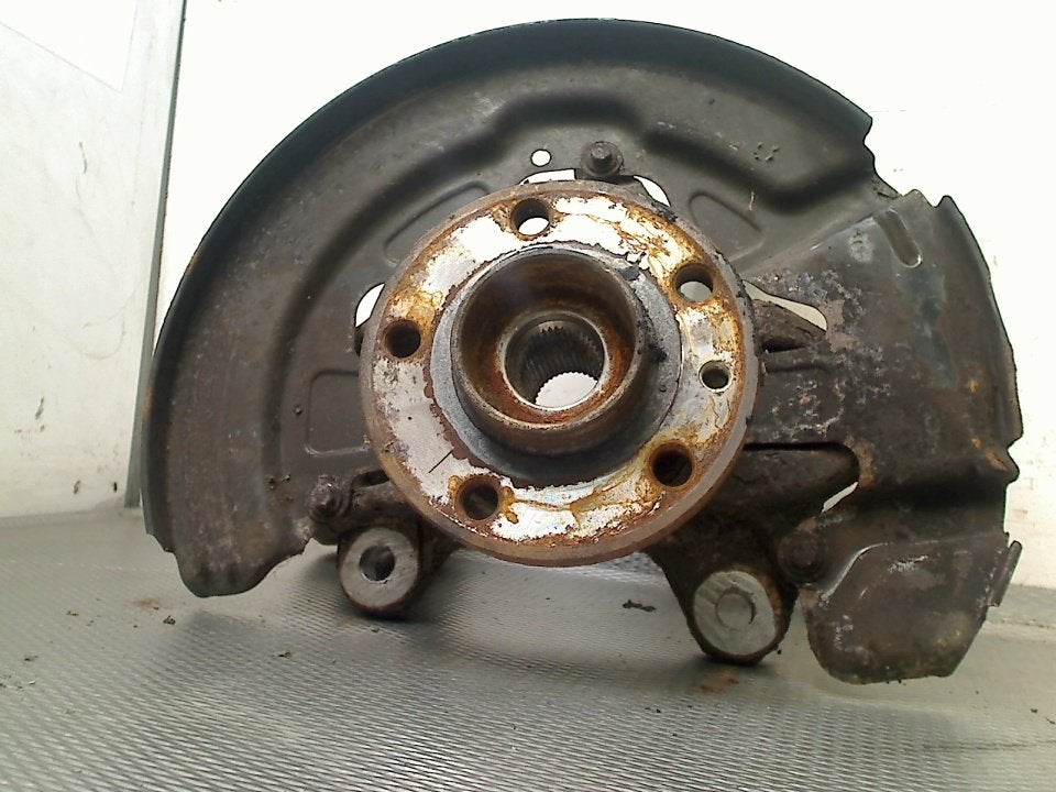 Fusee Links Voor Volvo V70 (BW) (2012-04/2015-12), Gebruikt, Siegburger Straße 229, Köln 50679, , Duitsland, Info@volvocars.com