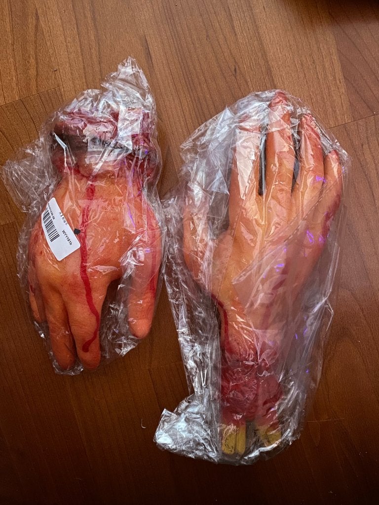 Afgehakte Hand Horror Film Prop Eng Halloween Bloed, Verzenden, Nieuw, Feestartikel, Halloween of Griezel
