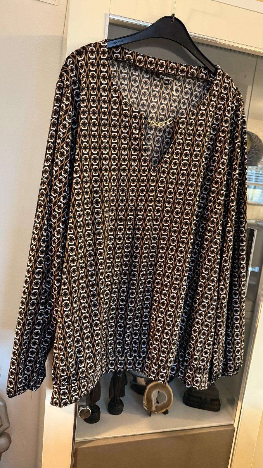 Stijlvolle blouse met kettingprint, Maat 52 (3XL), Ophalen of Verzenden, Nieuw, Bruin, Blouse of Tuniek