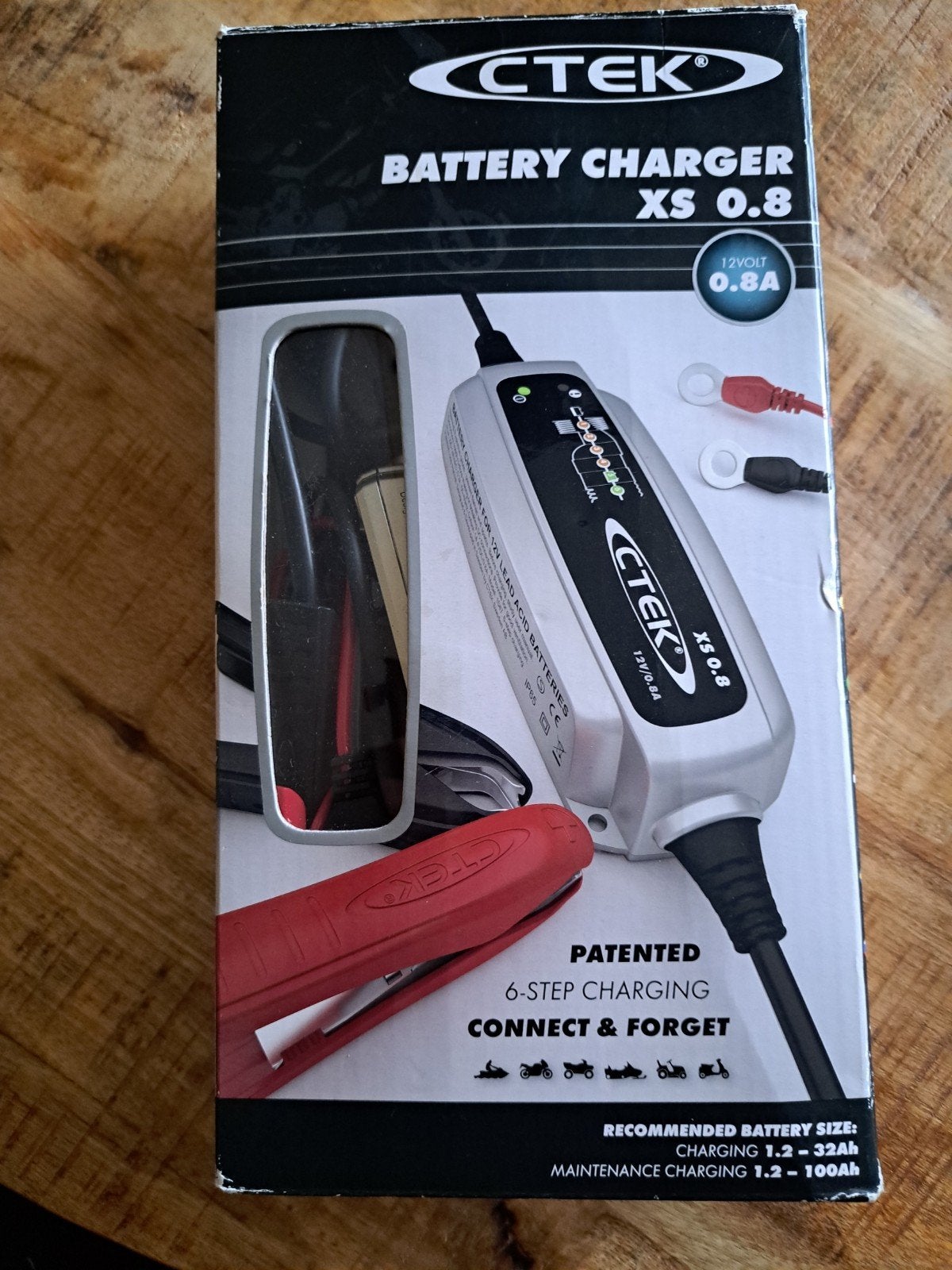 CTEK XS 0.8 Acculader Druppellader voor Scooter Accu  €25,-, Auto-onderdelen, Accu's en Toebehoren, Ophalen of Verzenden, Gebruikt