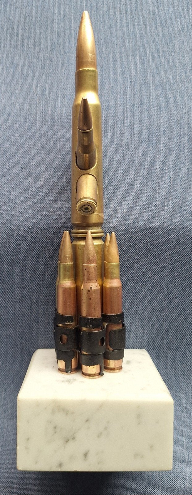 TRENCHART Kunstwerk op marmeren sokkel., Ophalen of Verzenden, Landmacht, Overige gebieden, Kunstobject