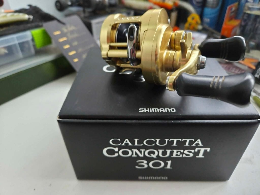 Shimano calcutta conquest 301, Ophalen of Verzenden, Gebruikt, Overige typen