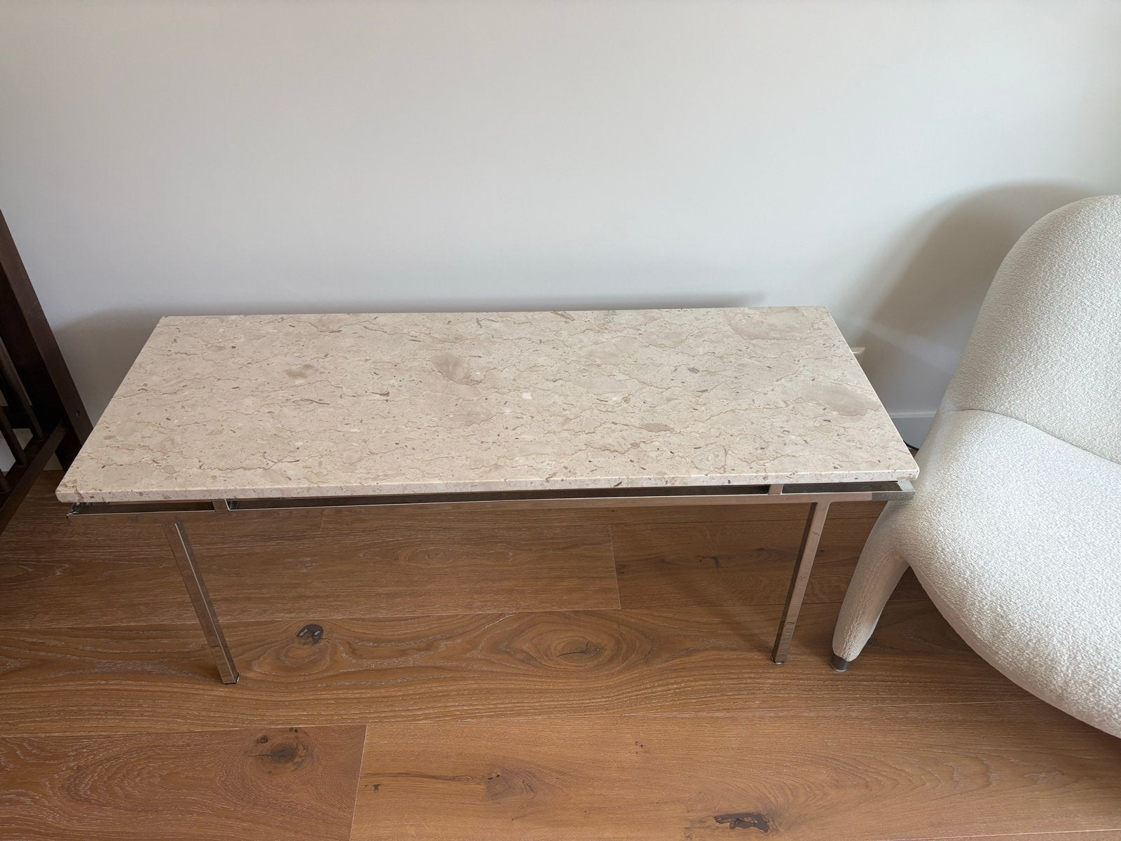 Marmeren bijzettafel met chromen onderstel, Ophalen, Gebruikt, 100 tot 150 cm, 50 tot 100 cm