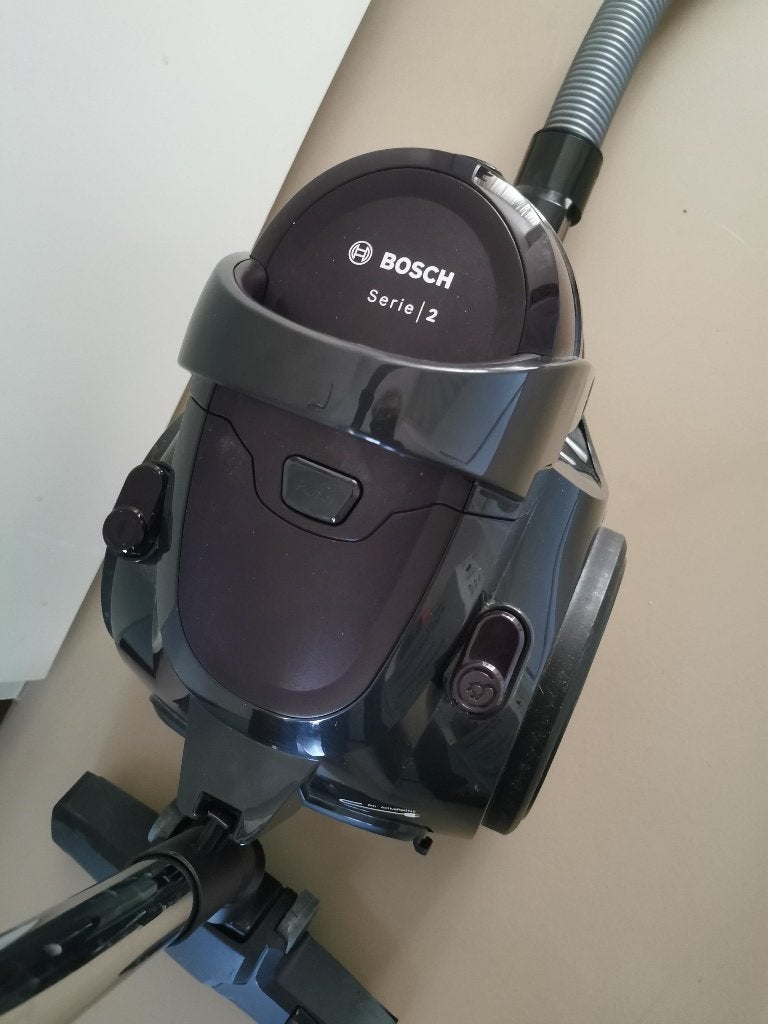 BOSCH Serie2 zakloos stofzuiger in zeer goed staat zie fotos, Gebruikt, Bosch, Overige typen, Ophalen of Verzenden