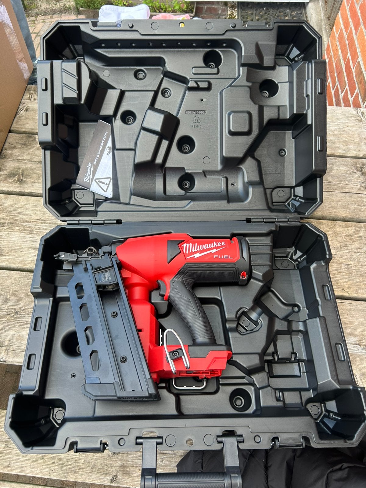 Milwaukee M18 FDN constructie tacker, Ophalen of Verzenden, Zo goed als nieuw
