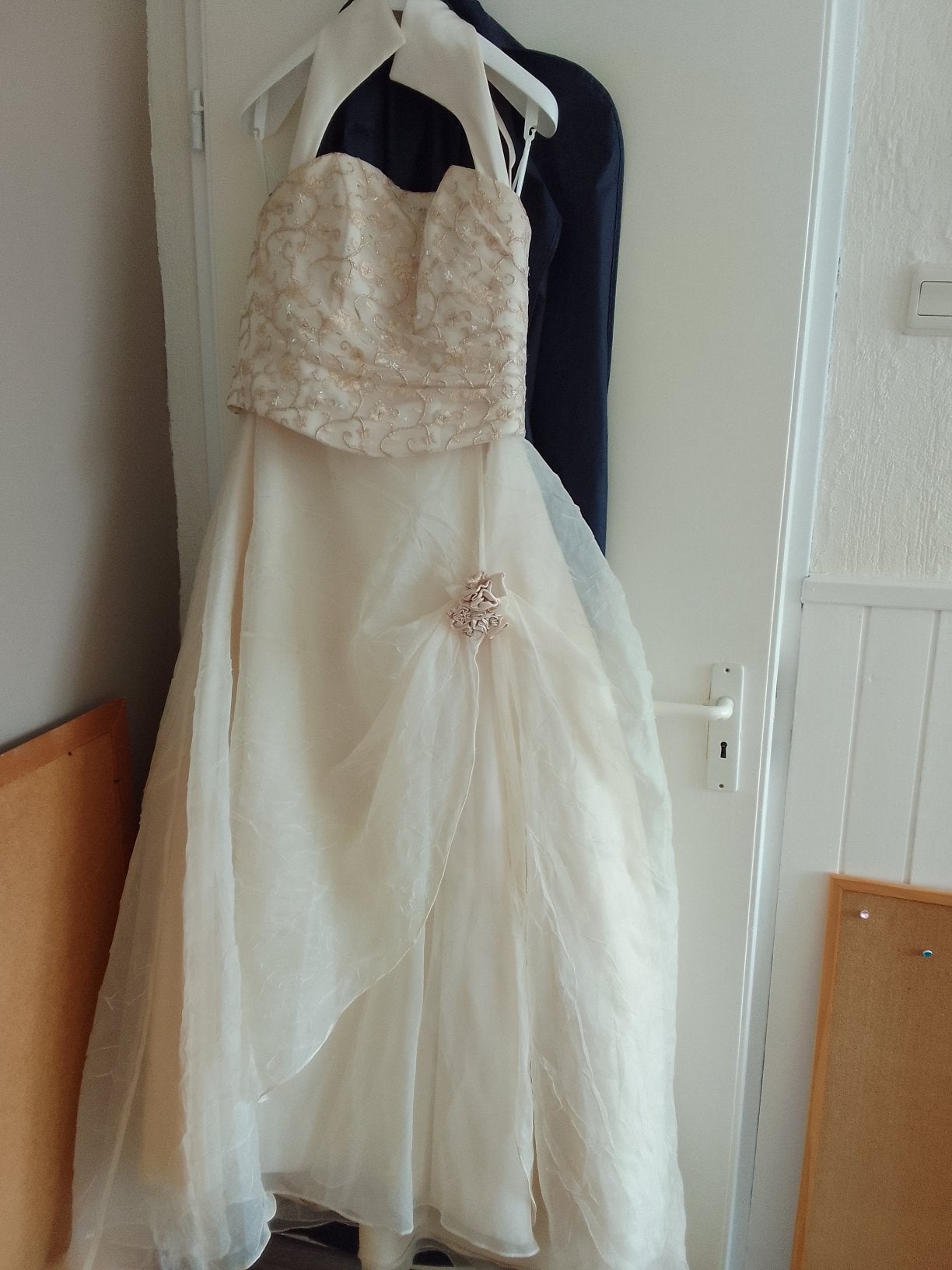Trouwjurk, Ophalen, Zo goed als nieuw, Beige, Trouwjurk