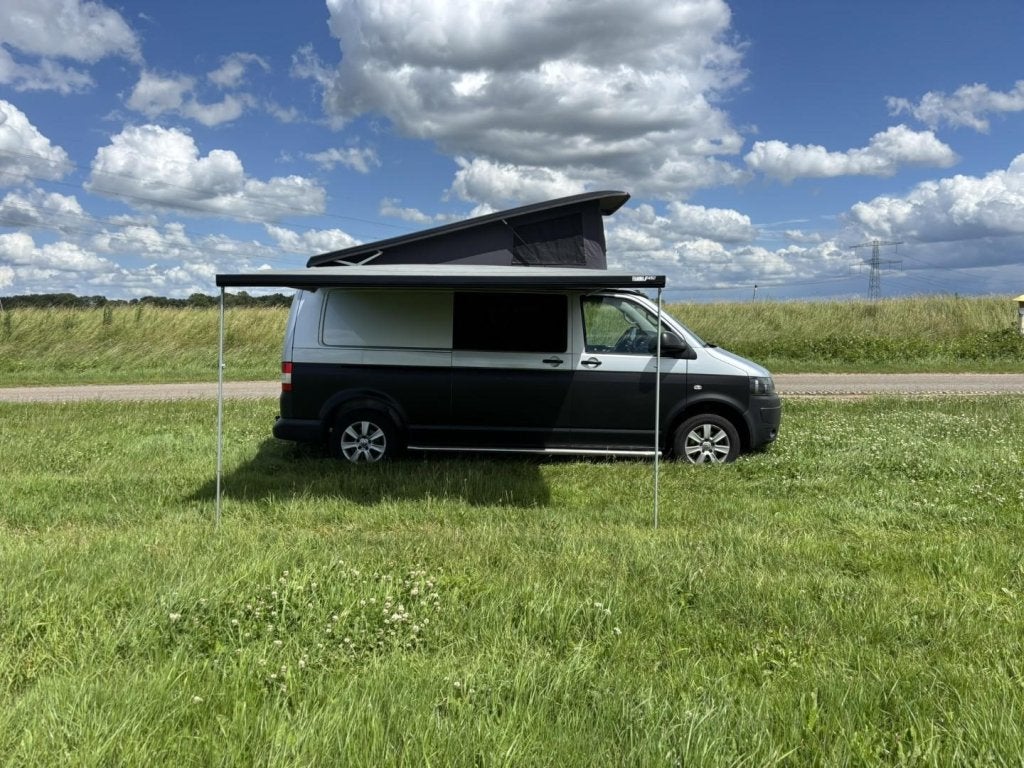 Foto 5 van Volkswagen T5 | 2015 | Euro 4 | 4 slaapplaatsen | Org.NL