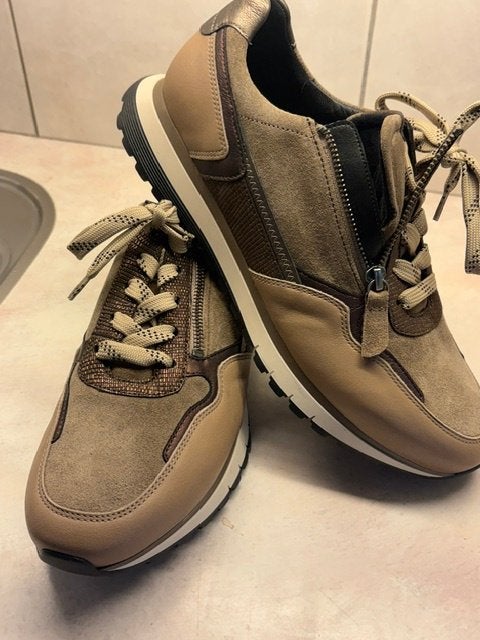 Gabor sneakers, nieuw in de doos, Beige, Gabor, Nieuw, Ophalen of Verzenden