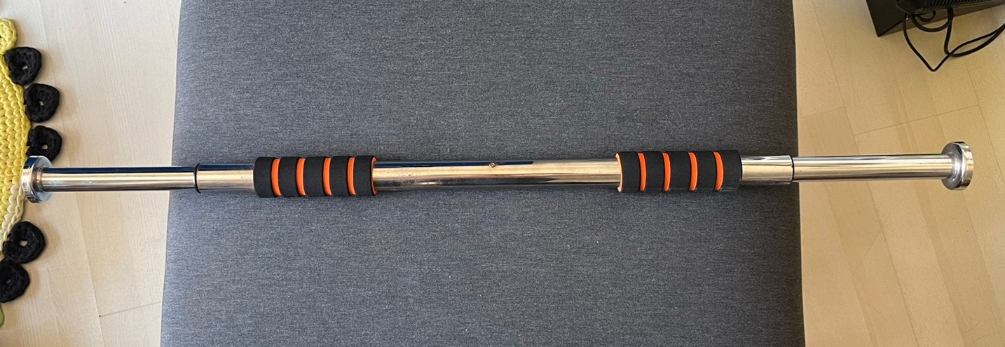 Pull up bar without screws, Ophalen of Verzenden, Zo goed als nieuw, Oprekstang