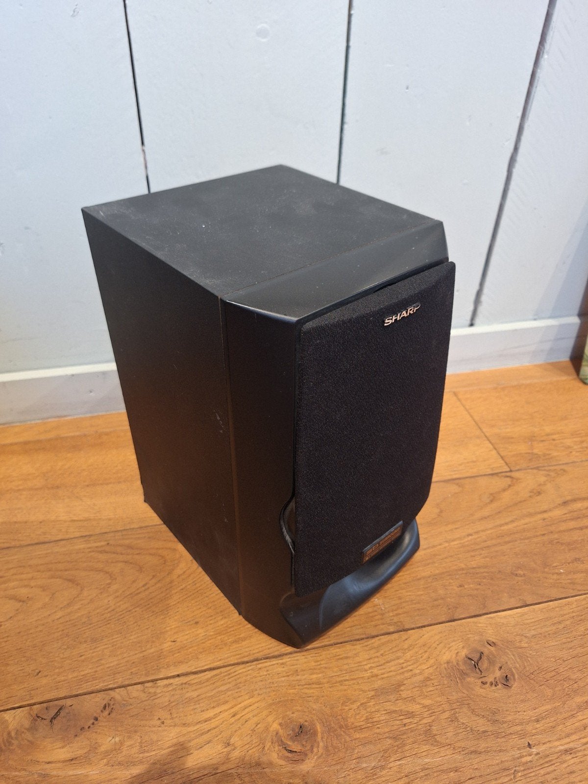 Sharp Speakers - Compact en Krachtig Geluid