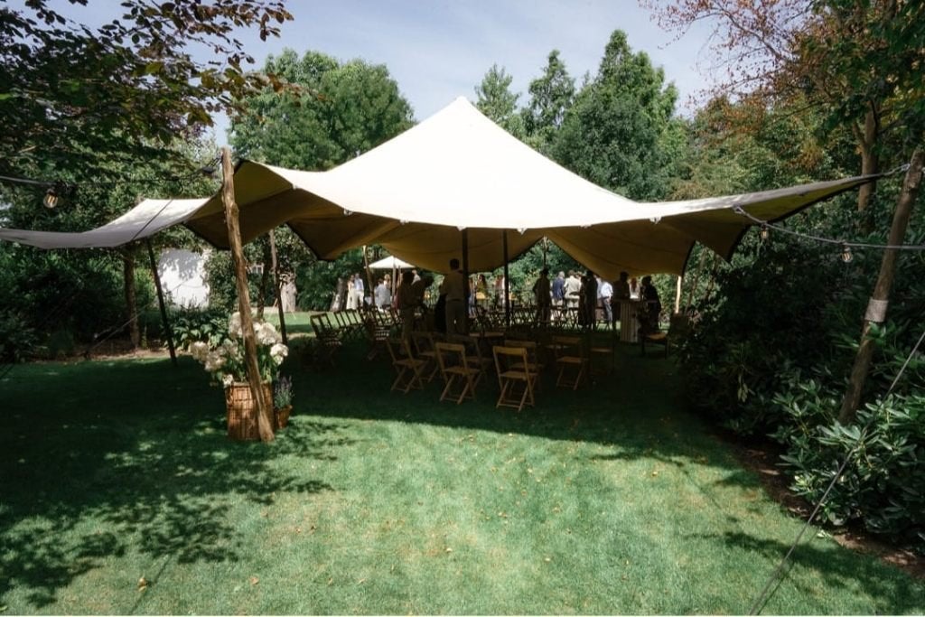 Te huur: Grote stretchtent 10x15m (incl. op- & afbouw), Verzenden, Gebruikt