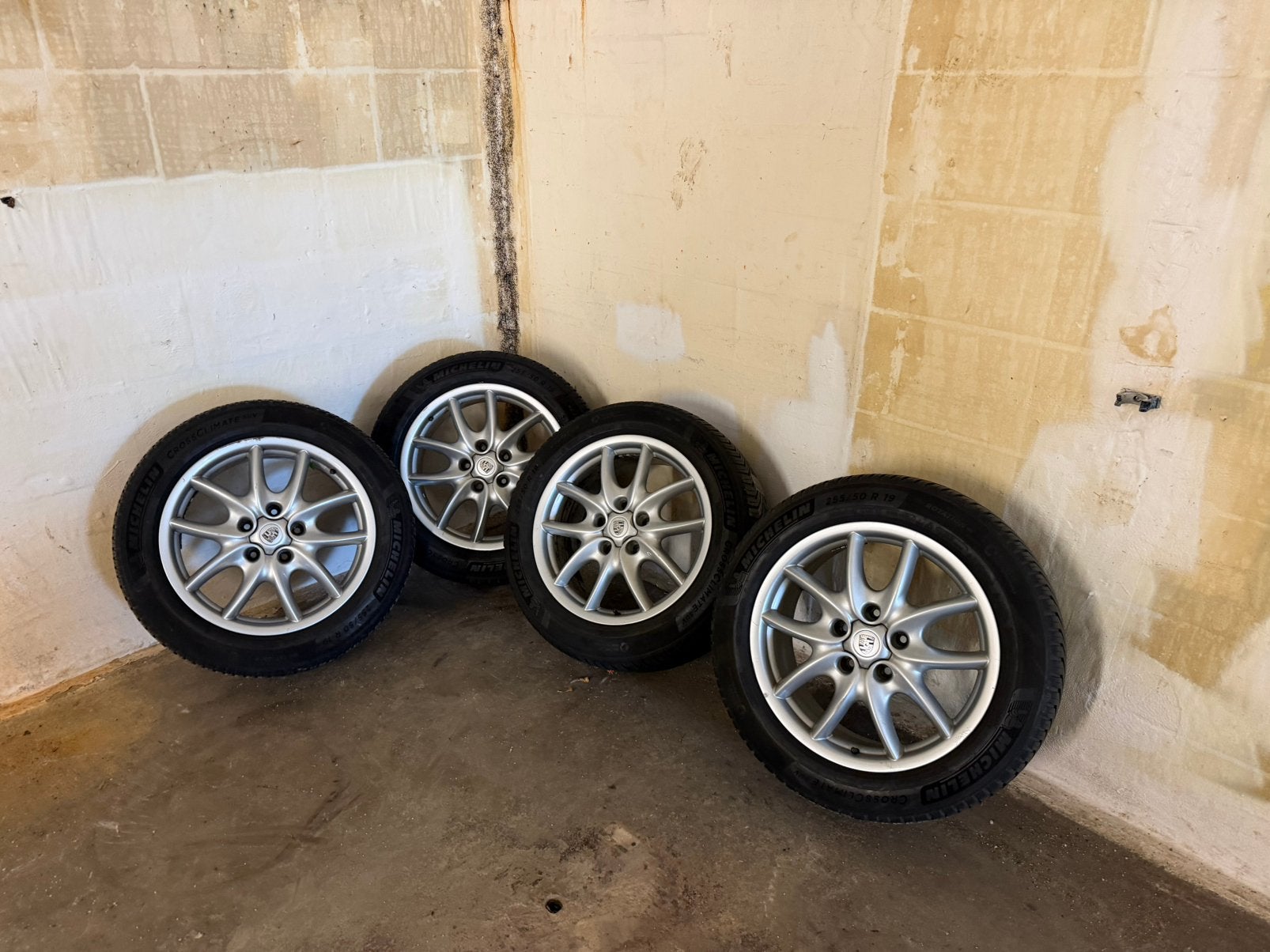 Porsche 19 inch velgen met Michelin CrossClimate banden, Ophalen, 18 inch, Gebruikt, 255 mm