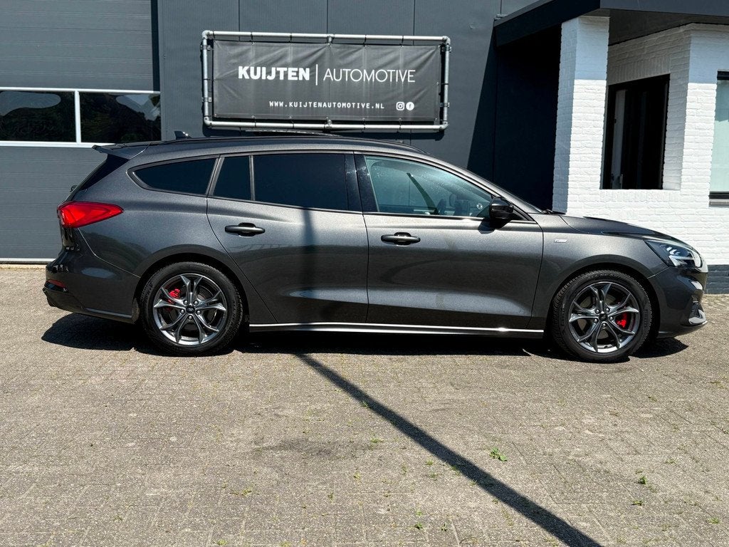 Ford Focus Wagon 1.0 EcoBoost ST Line / Automaat / Pano / Vi, Gebruikt, 1283 kg, 999 cc, 5 stoelen
