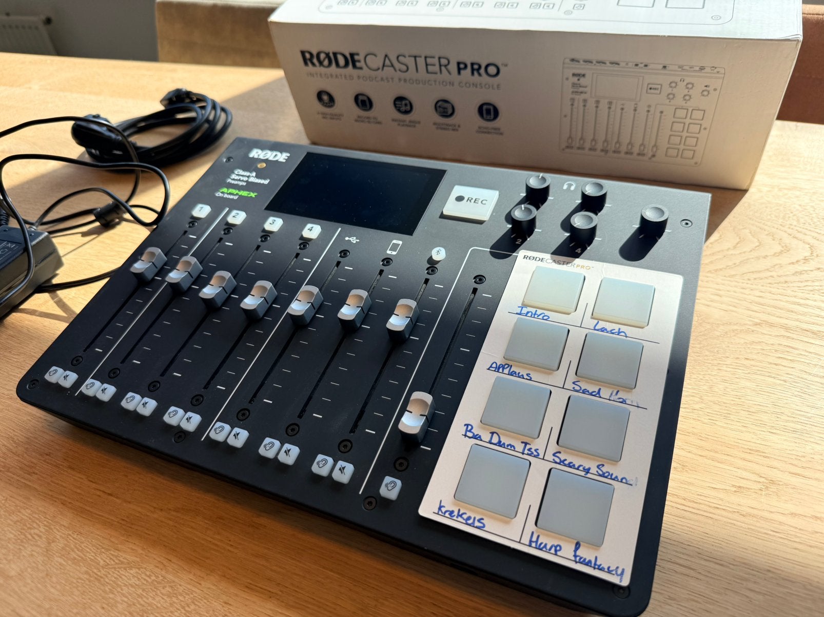 RodeCaster Pro, Ophalen of Verzenden, Zo goed als nieuw, Audio