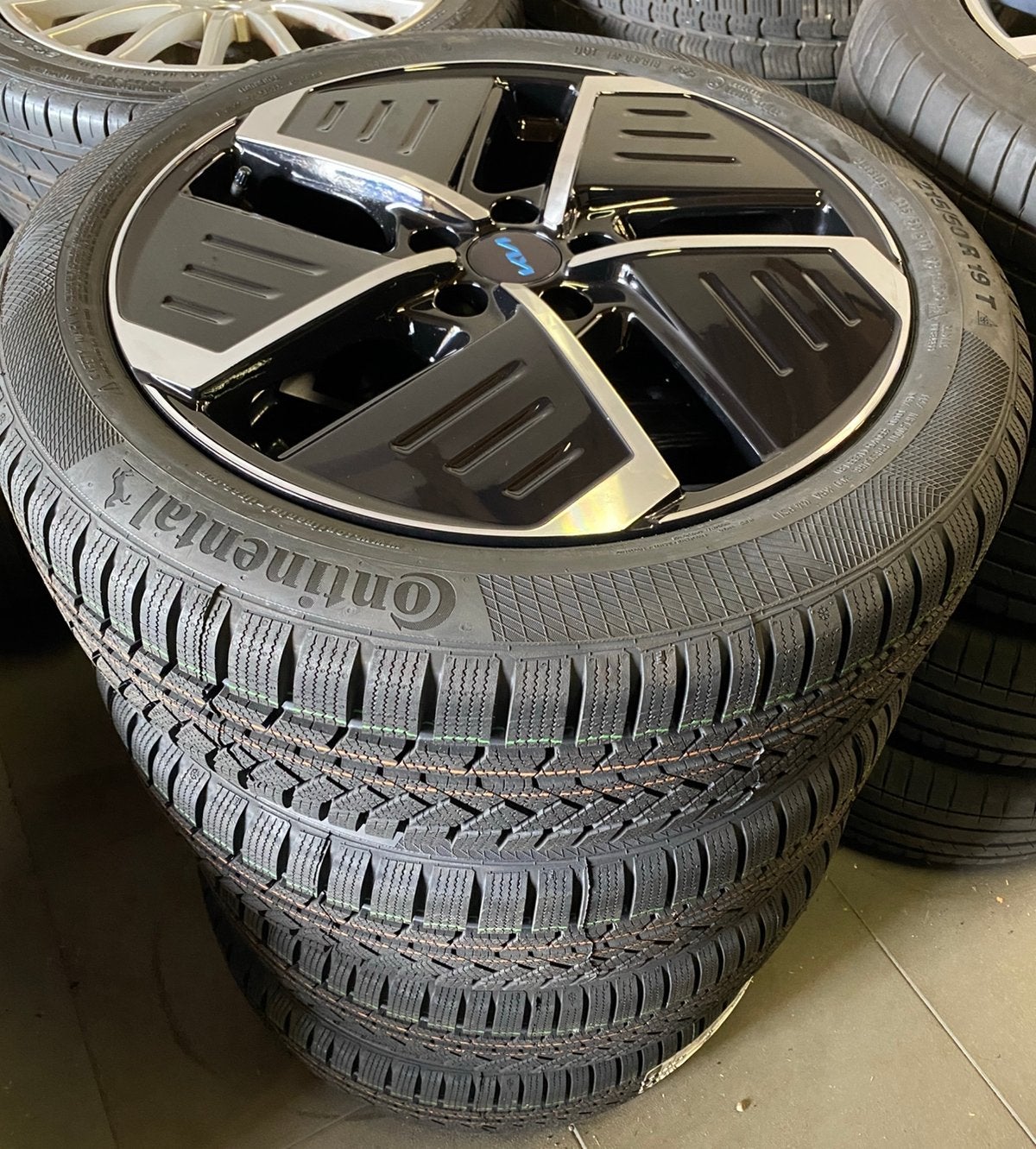 NIEUWE 19” Kia EV3 velgen + TPMS + Continental winterbanden
