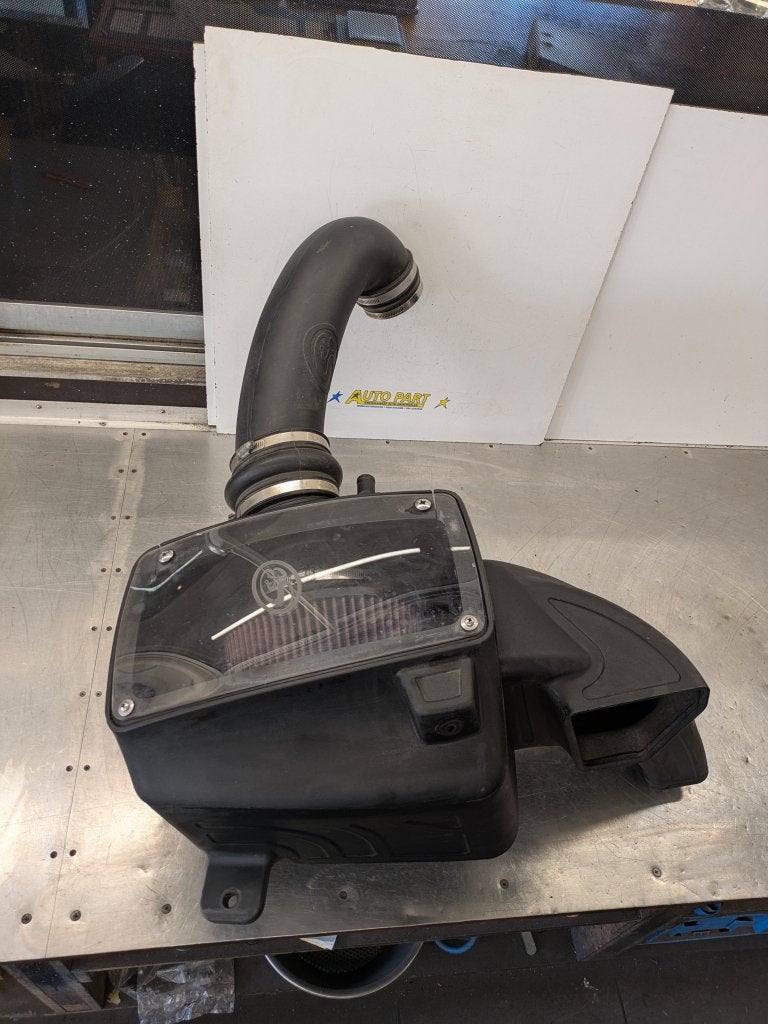 Dodge Ram 5.7 air filter box 2009-2013, Gebruikt, Amerikaanse onderdelen, Ophalen of Verzenden, 15461 Slover Ave., Fontana, CA 92337