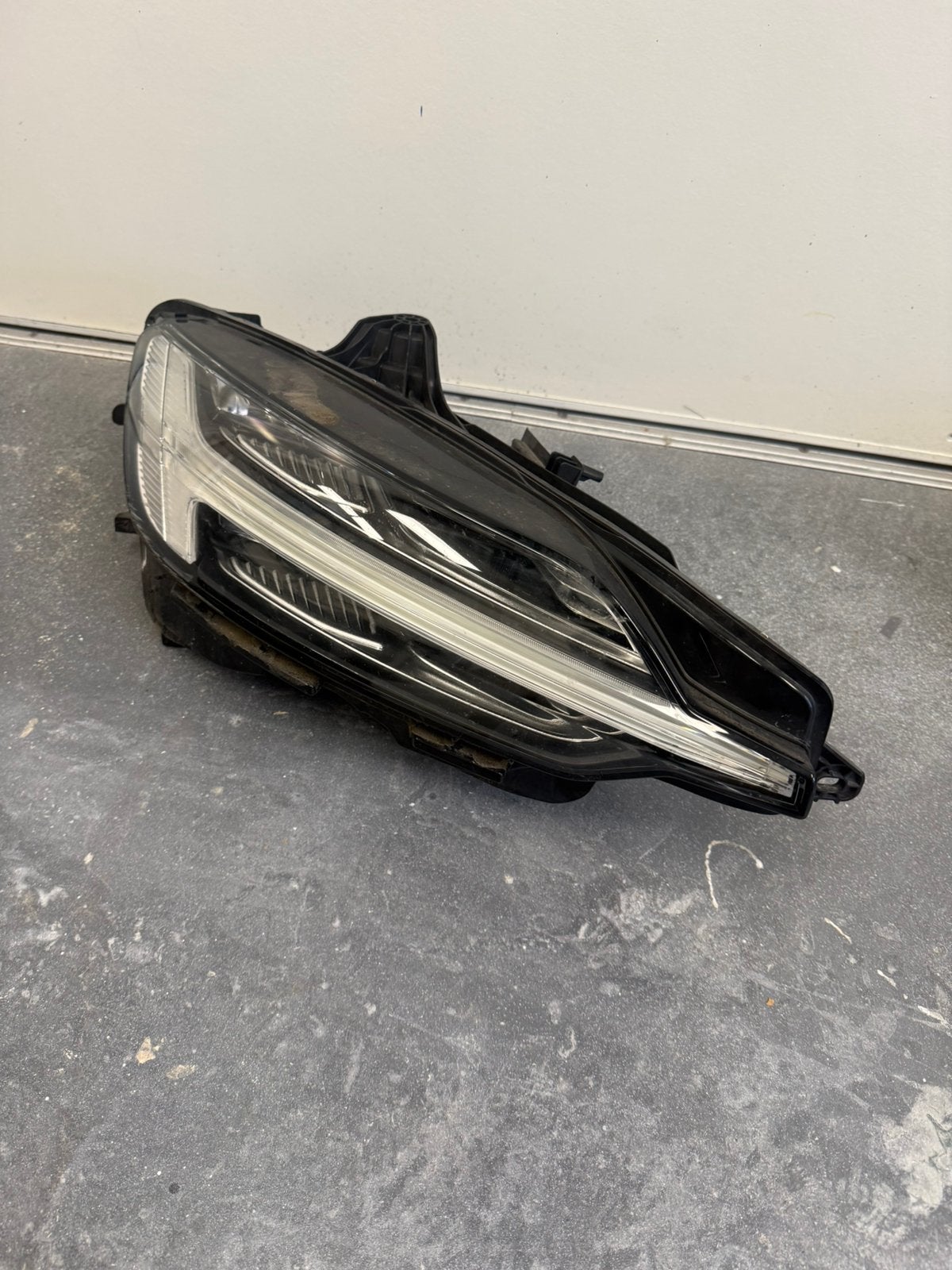 Volvo S60 V60 full LED koplamp rechts, Auto-onderdelen, Ophalen of Verzenden, Volvo