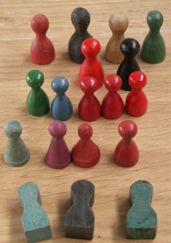 15 oude houten pionnen, div maten en 3 oude houten platte, Ophalen of Verzenden