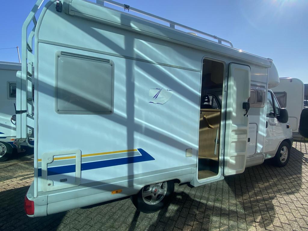 Bürstner T595 AIRCO 2.8 128 pk Fransbed, Caravans en Kamperen, Campers, Ringverwarming, Fiat, Achteruitrijcamera, Bedrijf
