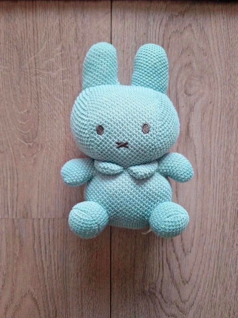 Knuffel rammelaar Nijntje Miffy, Ophalen of Verzenden, Zo goed als nieuw, Konijn
