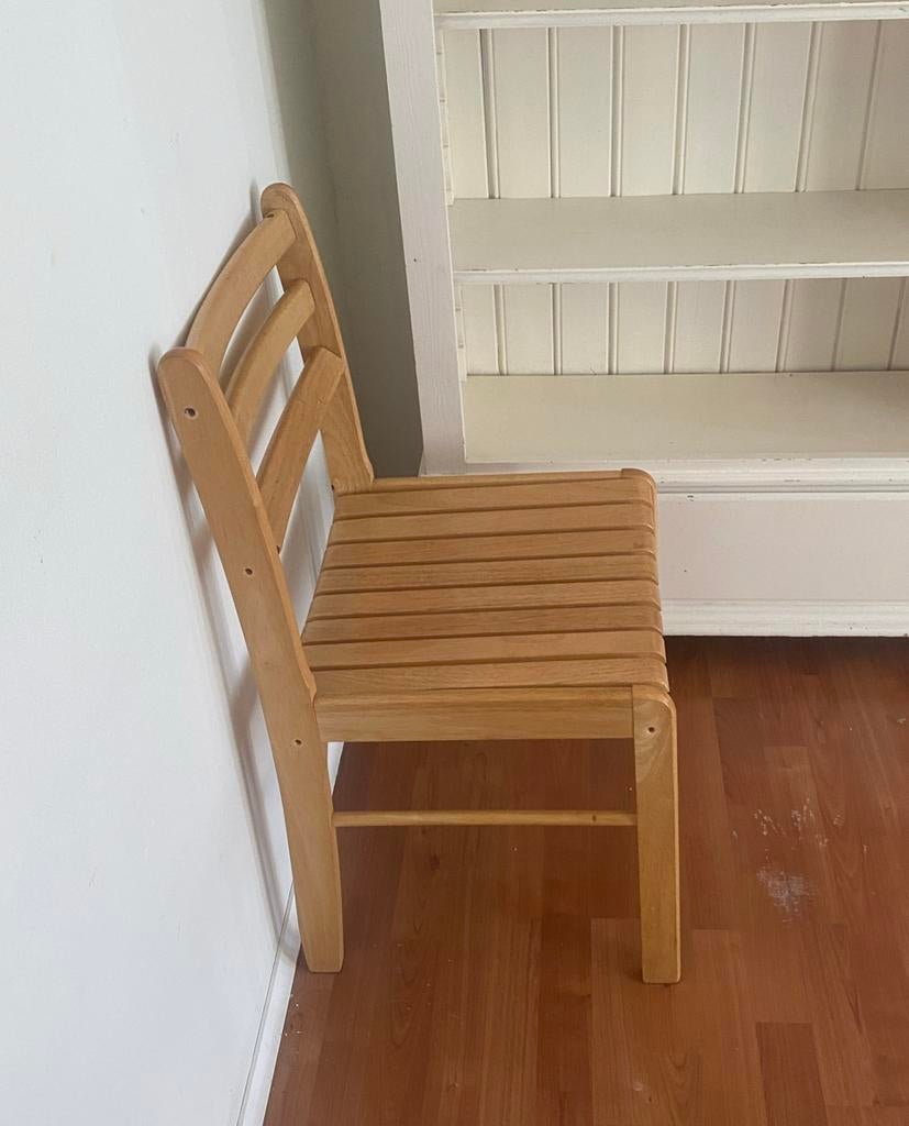 4 Houten Eettafelstoelen - Eenvoudig en Stevig, Ophalen, Overige kleuren, Zo goed als nieuw, Vier