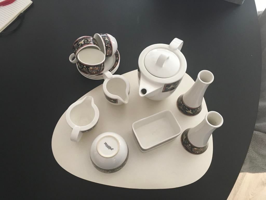 Astoria Servies - Compleet theeservies met bloemmotief, Ophalen of Verzenden, Zo goed als nieuw, Overige stijlen, Porselein