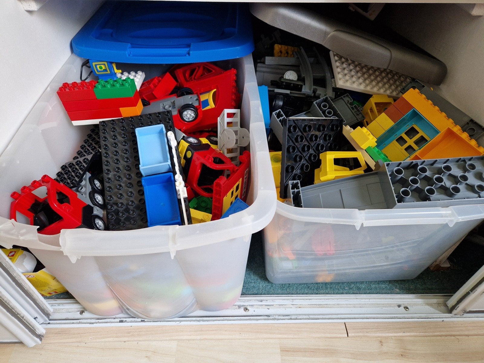 2 grote bakken vol duplo, Ophalen of Verzenden, Gebruikt