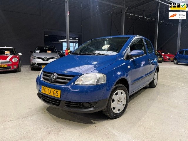 Volkswagen Fox 1.2 Trendline NW APK|Stuurbekr., Auto's, Volkswagen, Voorwielaandrijving, 1198 cc, 973 kg, Origineel Nederlands