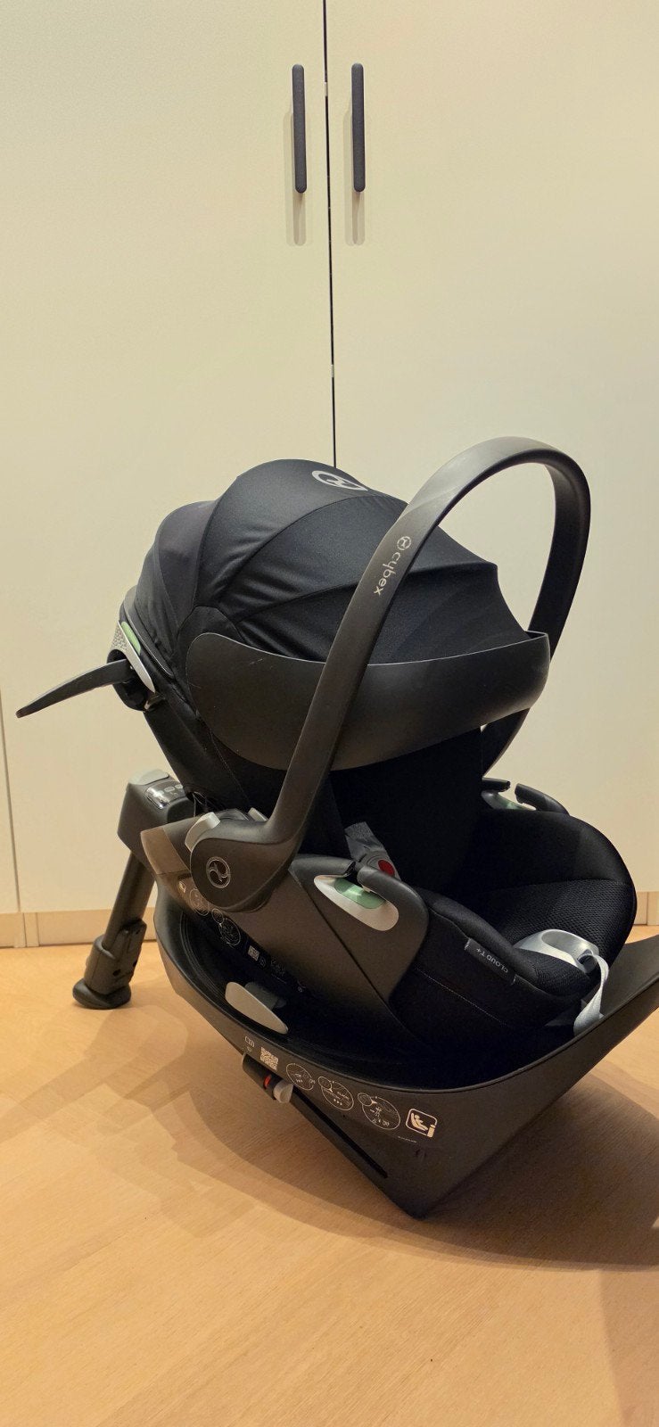Cybex Cloud T i-Size autostoel + T Base 360 draaibaar, Kinderen en Baby's, Verstelbare rugleuning, Zo goed als nieuw, Isofix, 0 t/m 13 kg