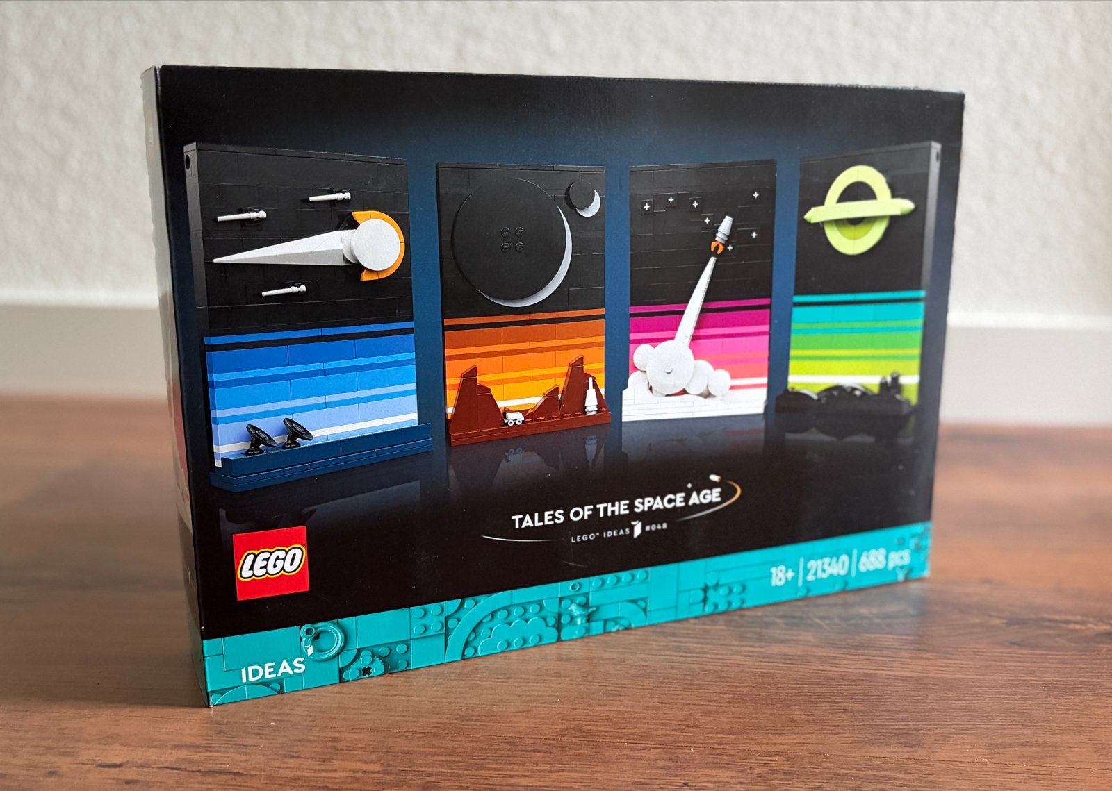 LEGO Ideas 21340 Tales of the Space Age - Nieuw en verzegeld, Lego, Nieuw, Ophalen of Verzenden, Ideas