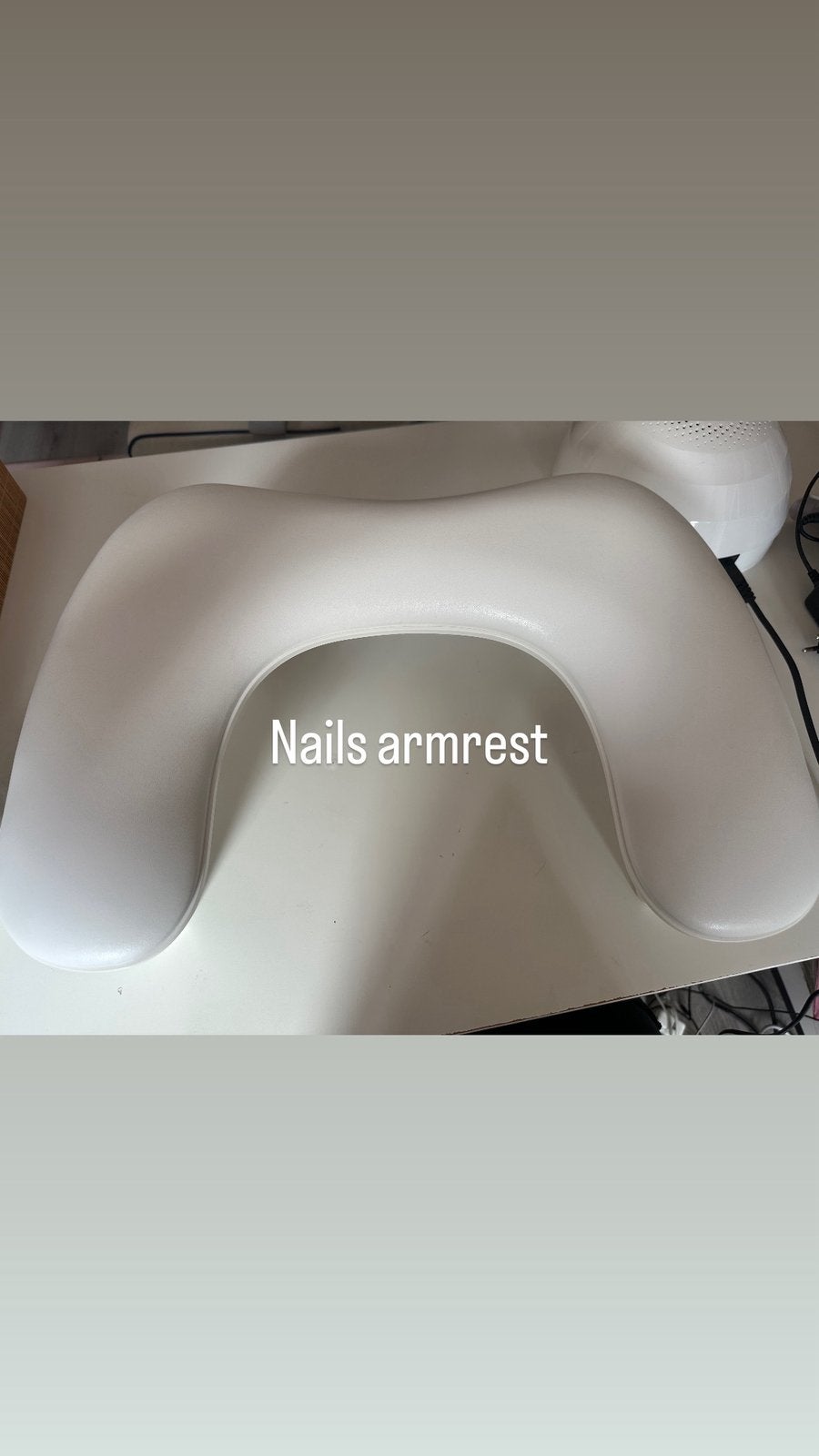 Nails Armrest, Ophalen of Verzenden, Zo goed als nieuw, Zwart, Handen en Nagels