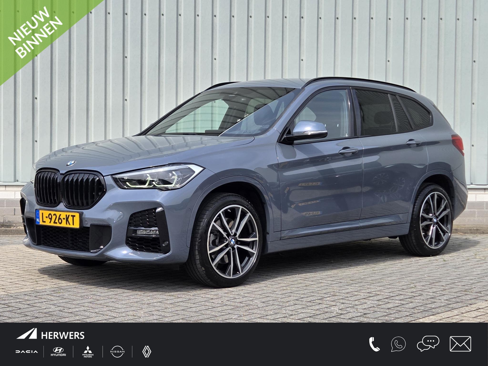 BMW X1 xDrive20i High Executive / Dealer Onderhouden / Sport, Auto's, 1998 cc, Automatische klimaatregeling, Gebruikt, 2000 kg