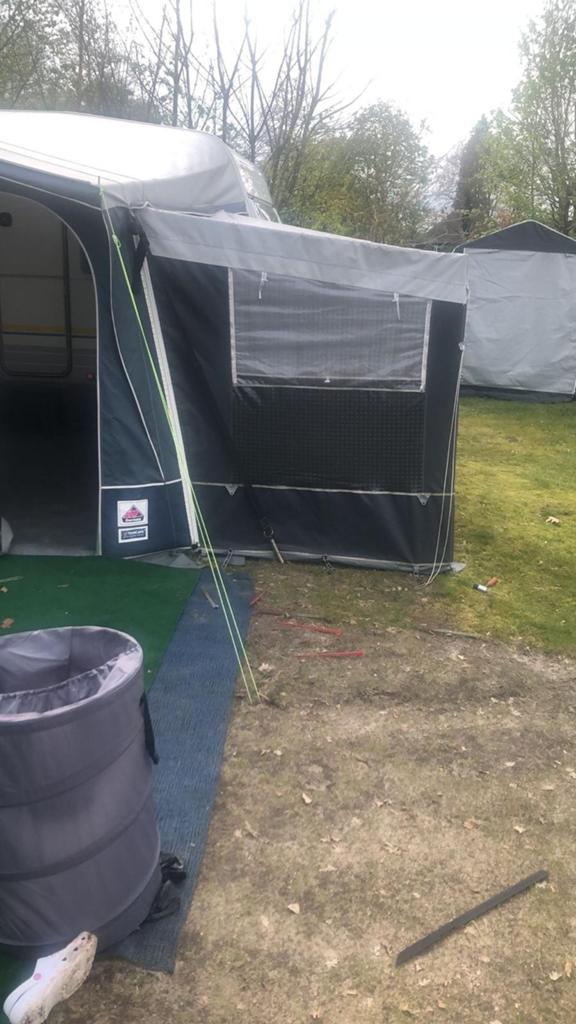 Uitbouw voortent caravan Dorema, Ophalen, Gebruikt